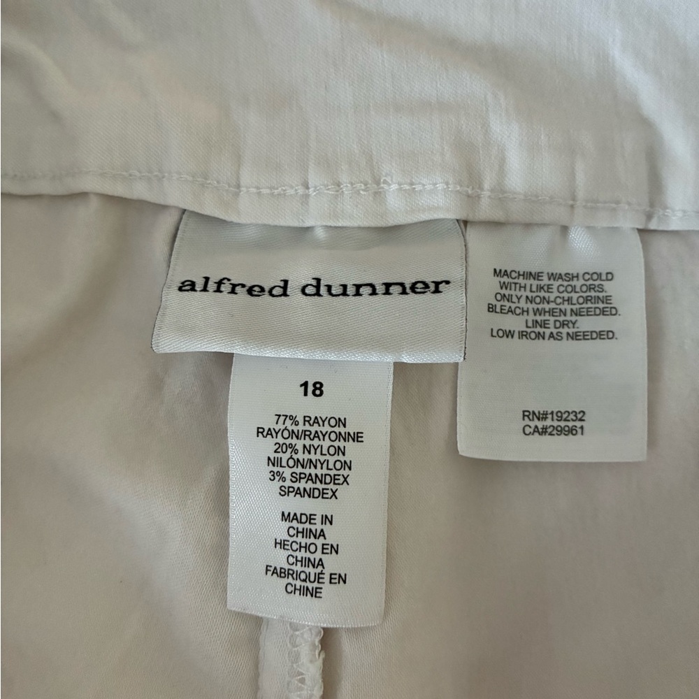Alfred Dunner Cream Rayon Blouse